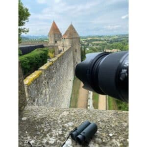 Jumelles et téléobjectif... Léquipement essentiel pour un stage photo nature et enviromment dans les remparts de la cité médiévale de Carcassonne